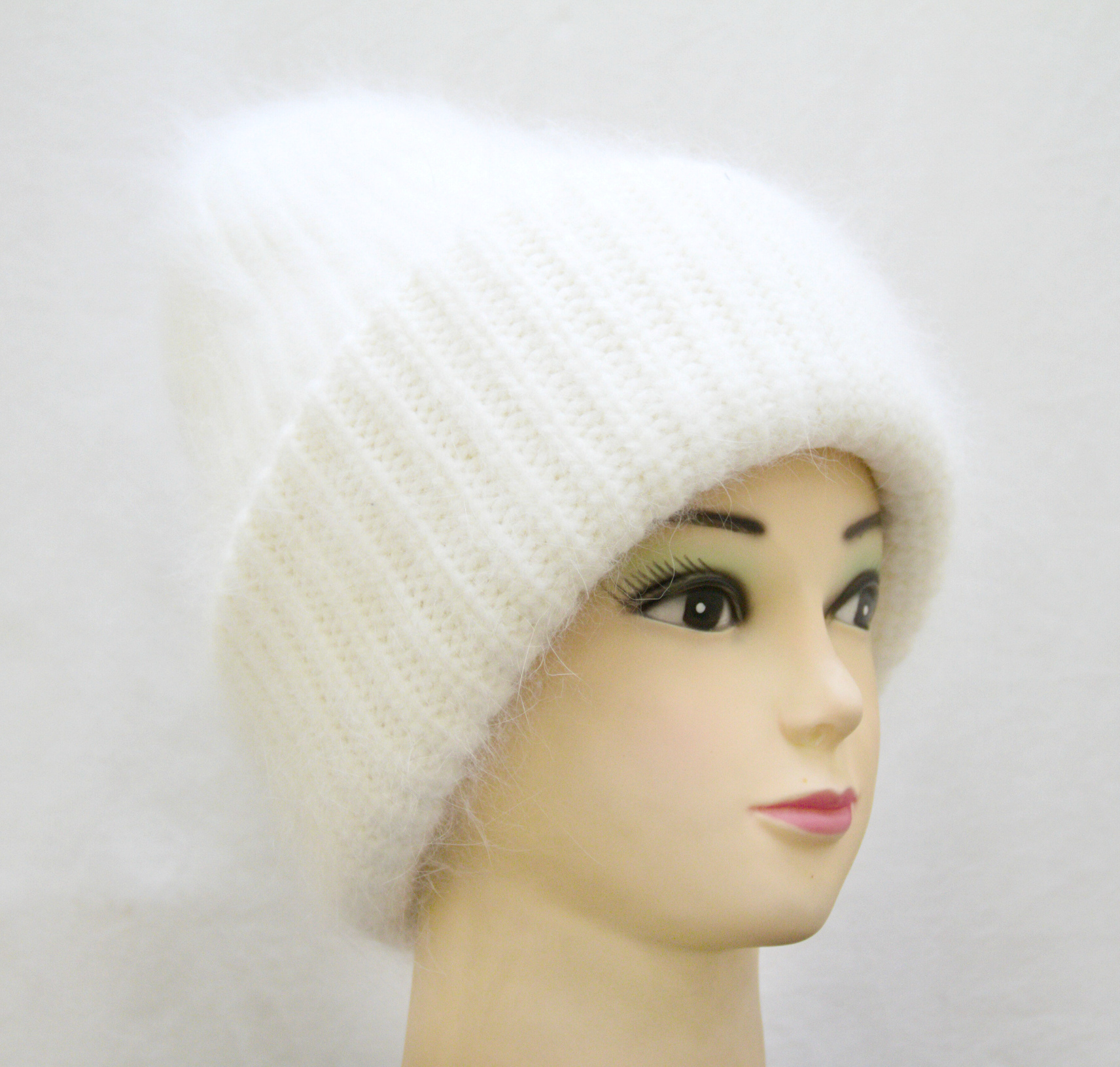 Утепленная зимняя шапка (FANS CAPS)