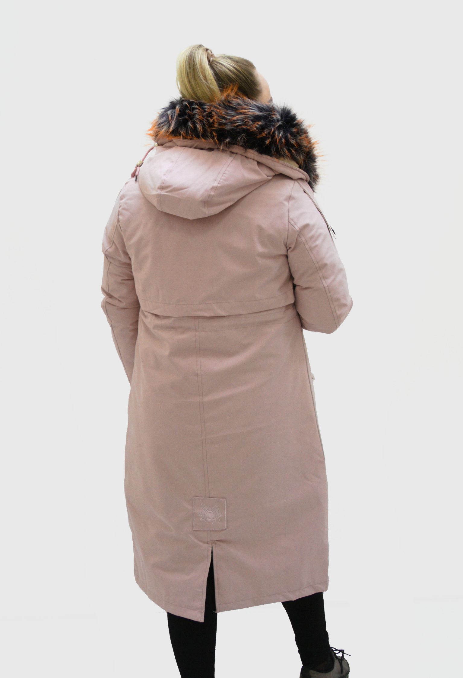 Утепленная женская куртка (Assika)